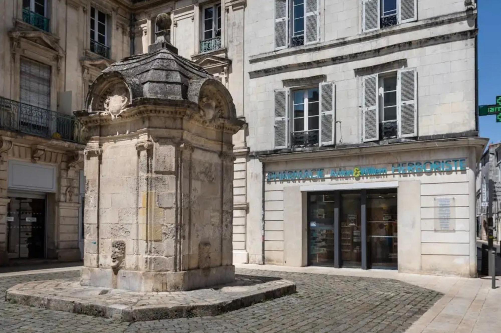 Les Apparts De Charly Duplex Cosy Au Marche Hyper Centre La Rochelle Tout A Pied Eksteriør bilde
